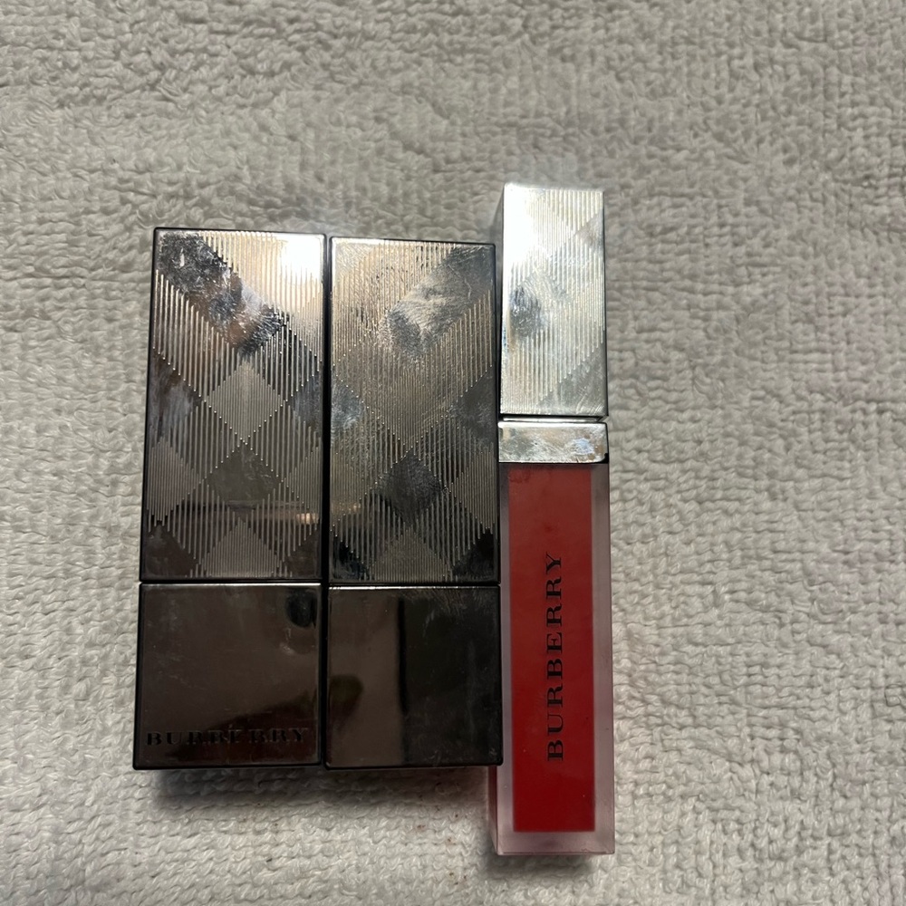 Burberry Lipstick and Lip Gloss Set